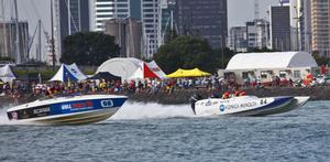 'Gull Force 10' and 'Konica Minolta' race in Auckland